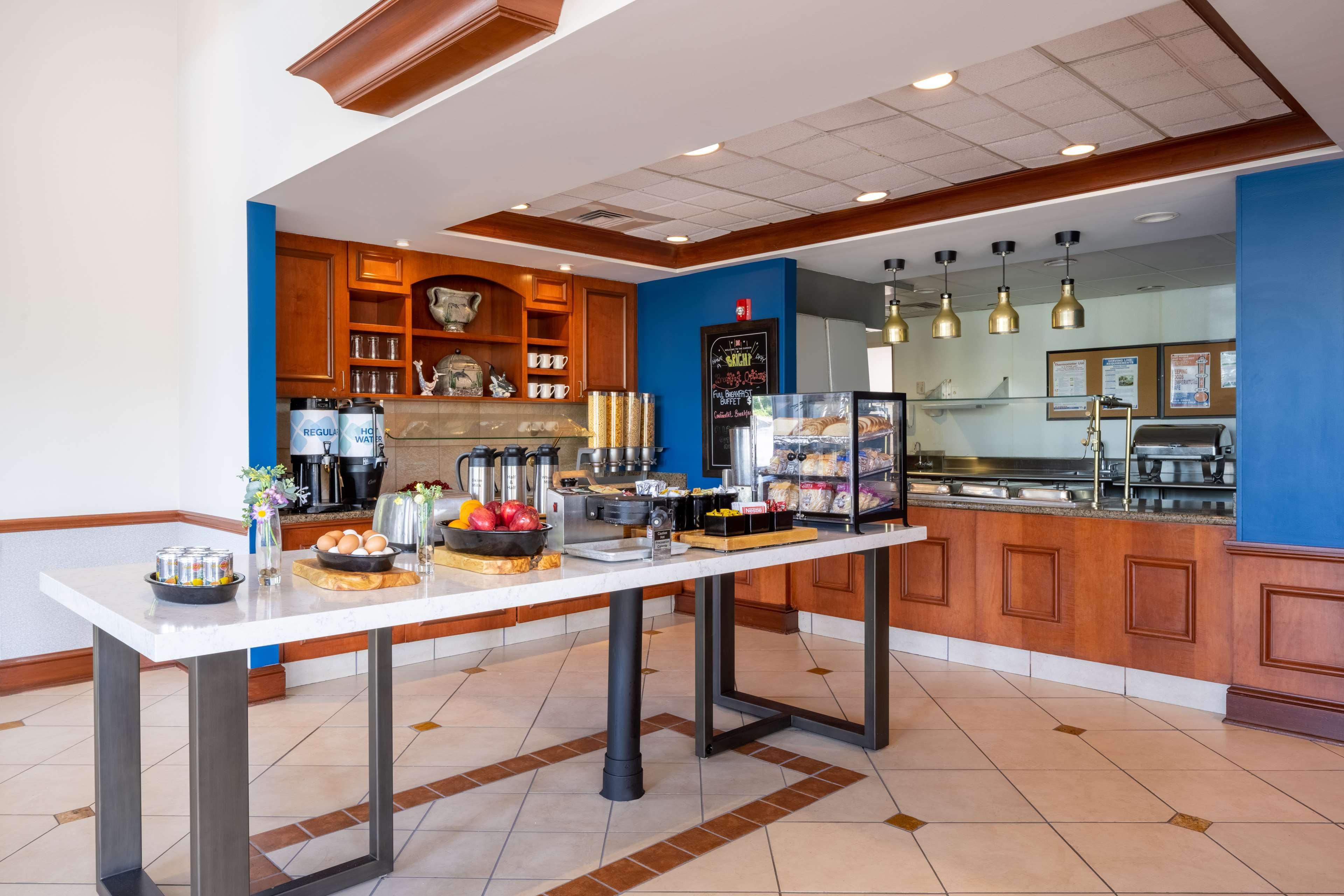 Hilton Garden Inn Mystic/Groton Esterno foto